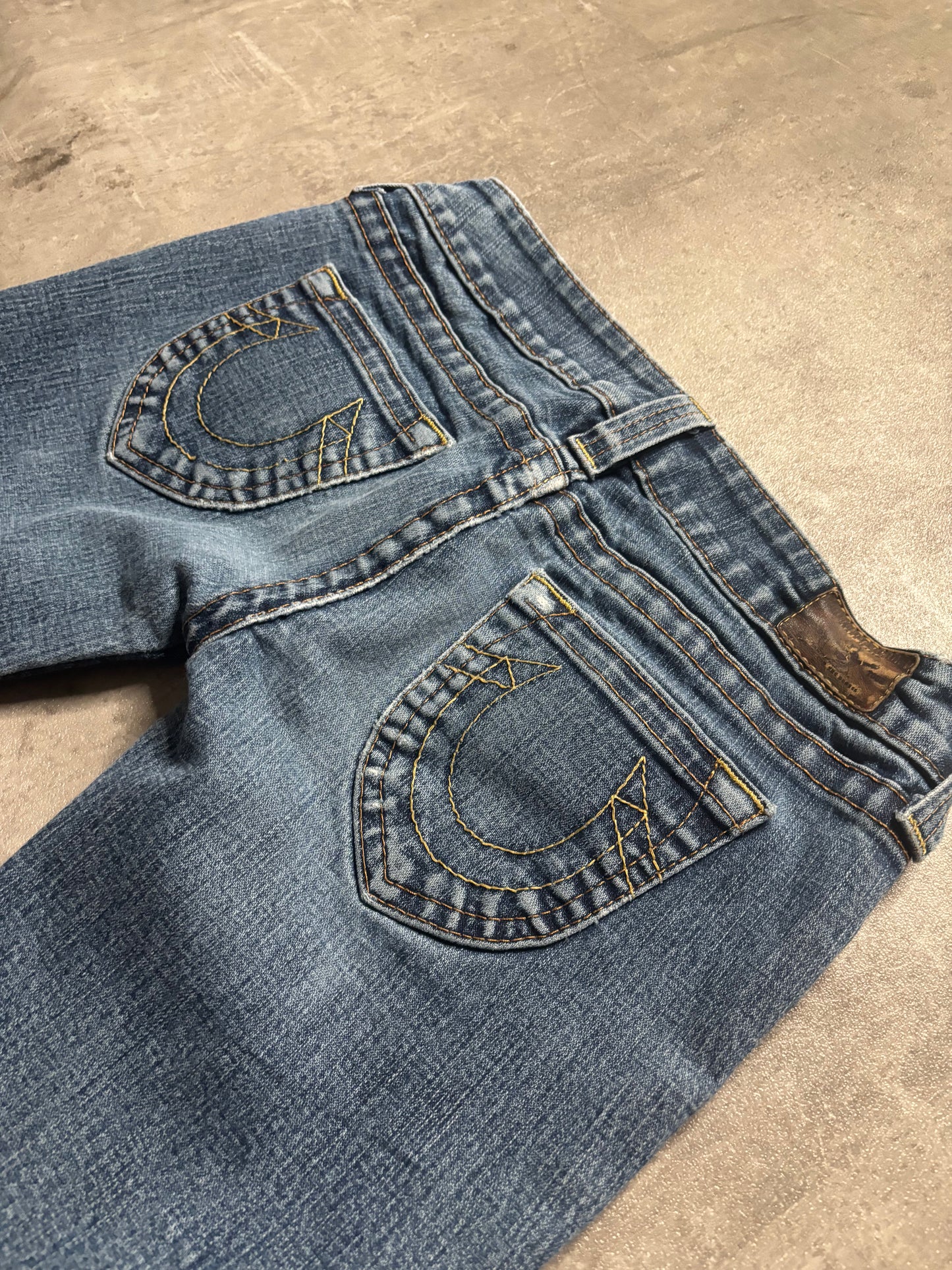 True religion straight jeans / W28