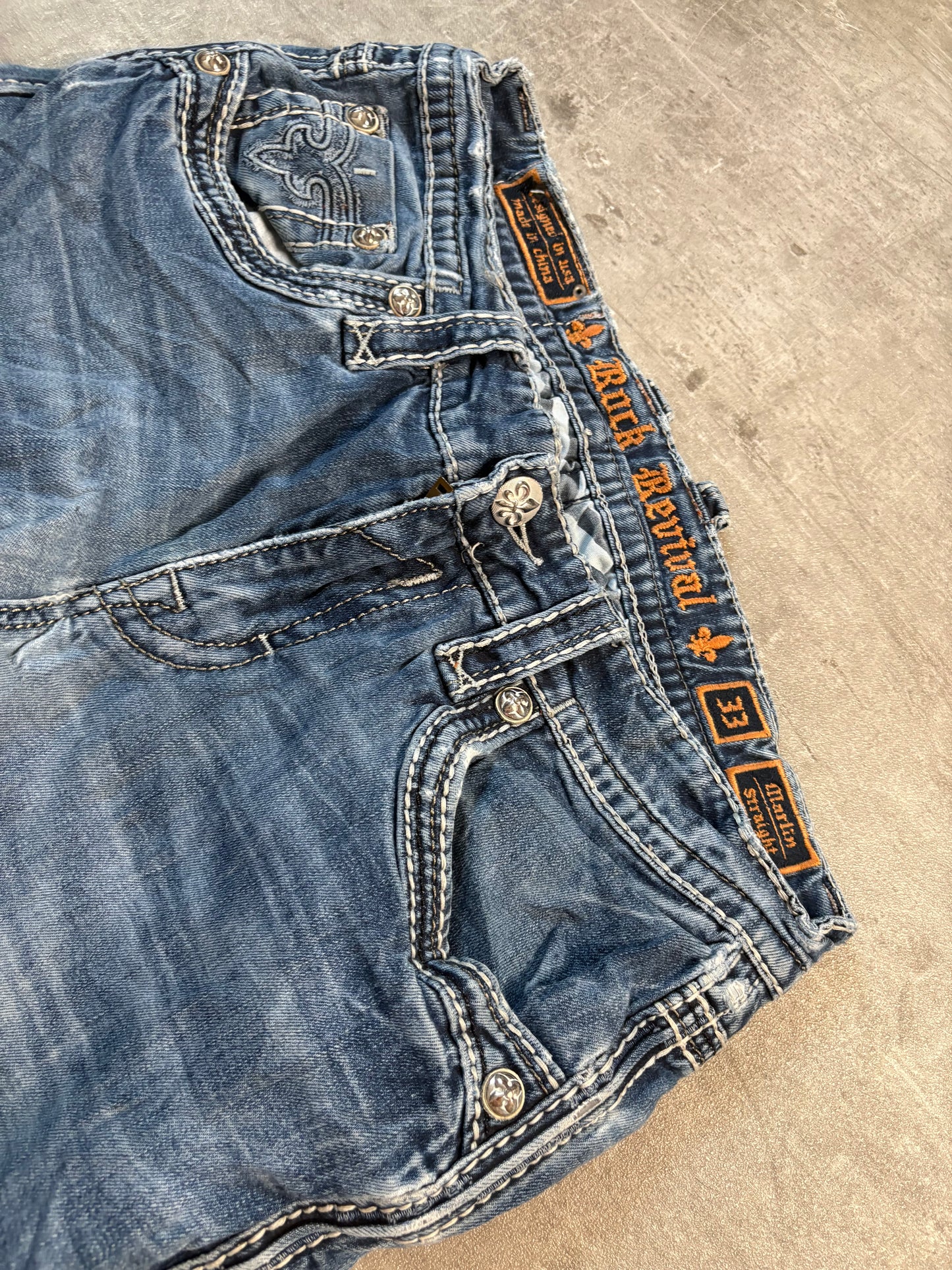 Rock revival straight jeans / W33
