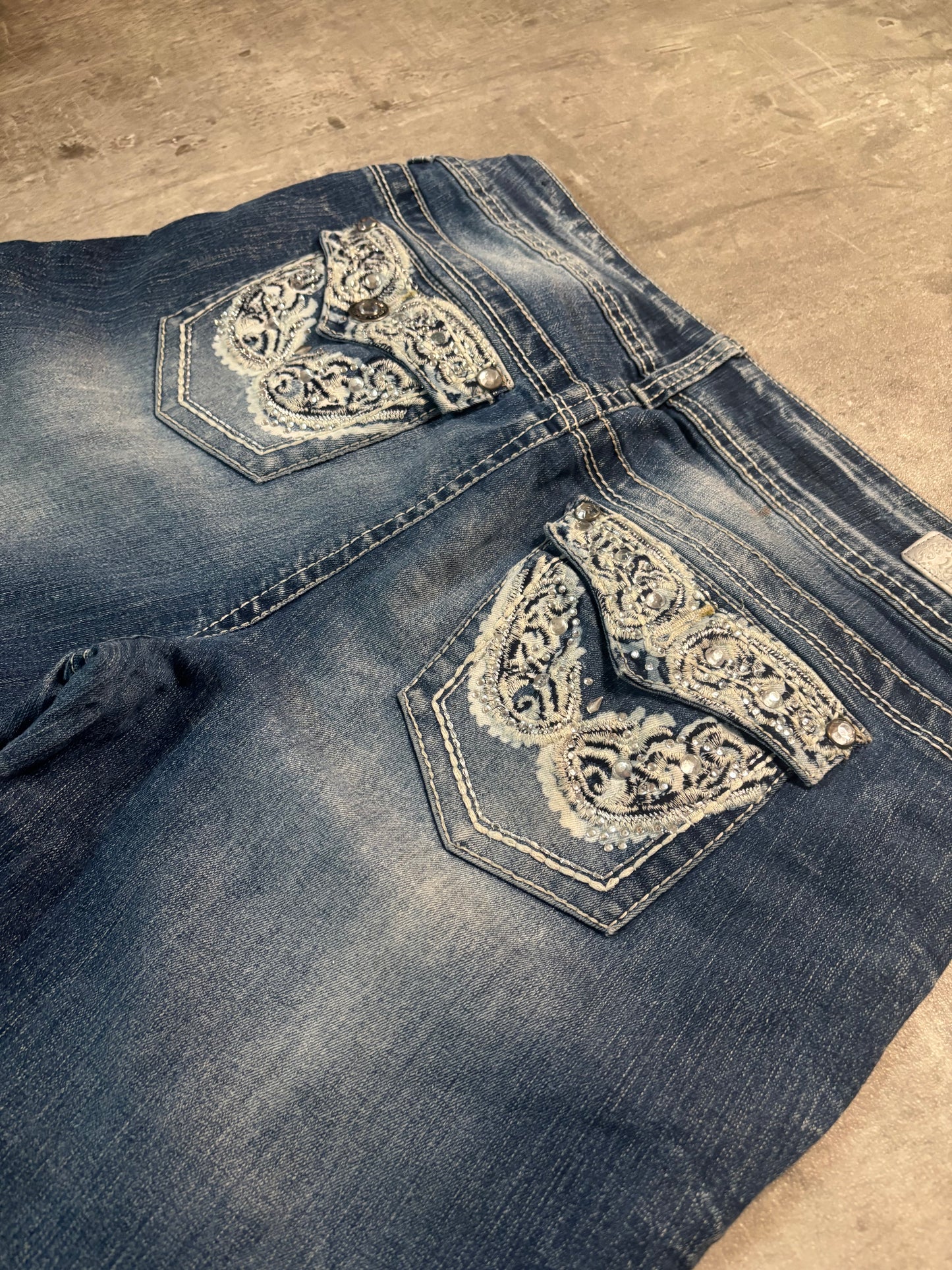 Wallflower bootcut jeans / L