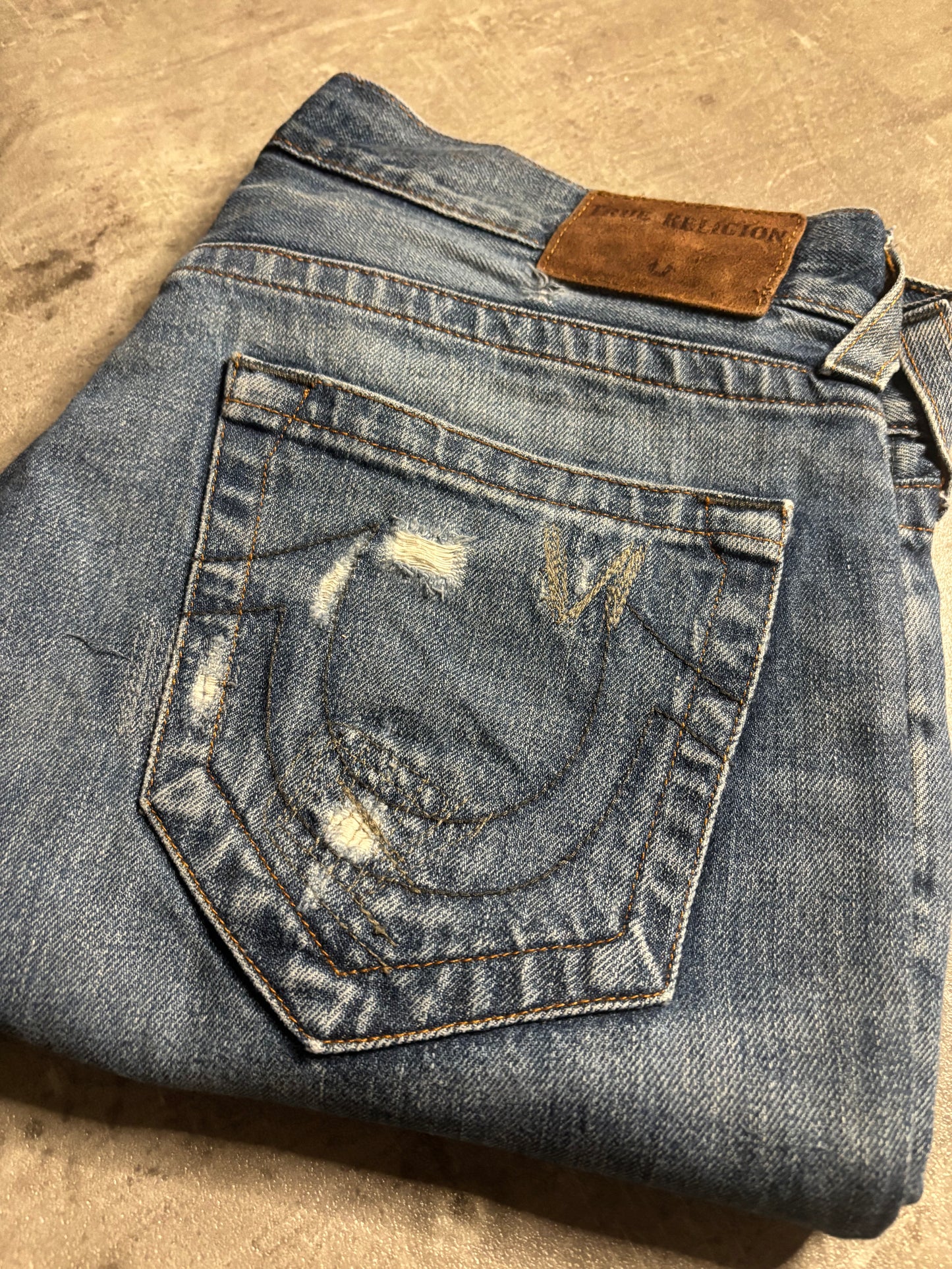 True religion straight jeans / W33