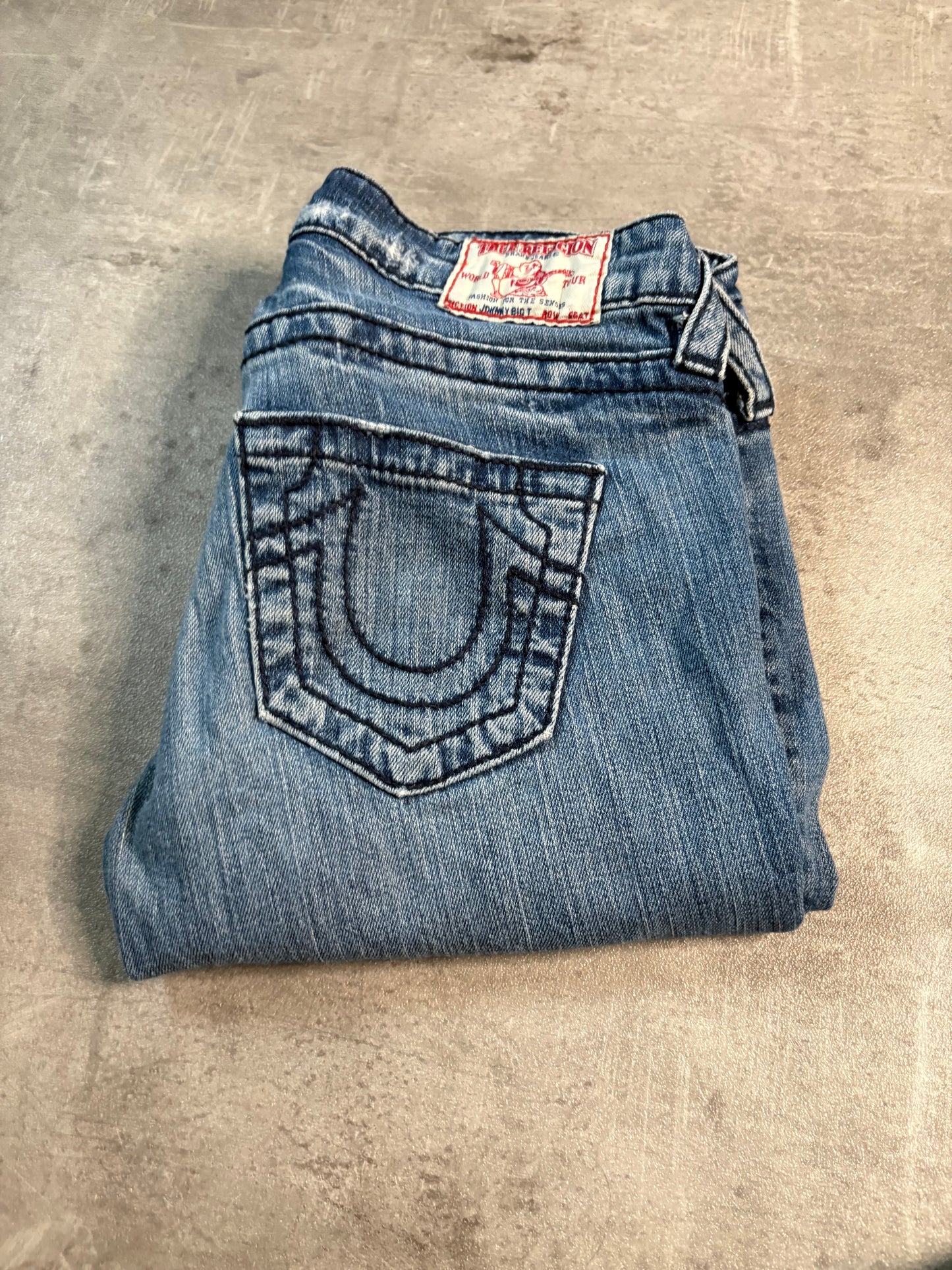 True religion straight jeans / W26