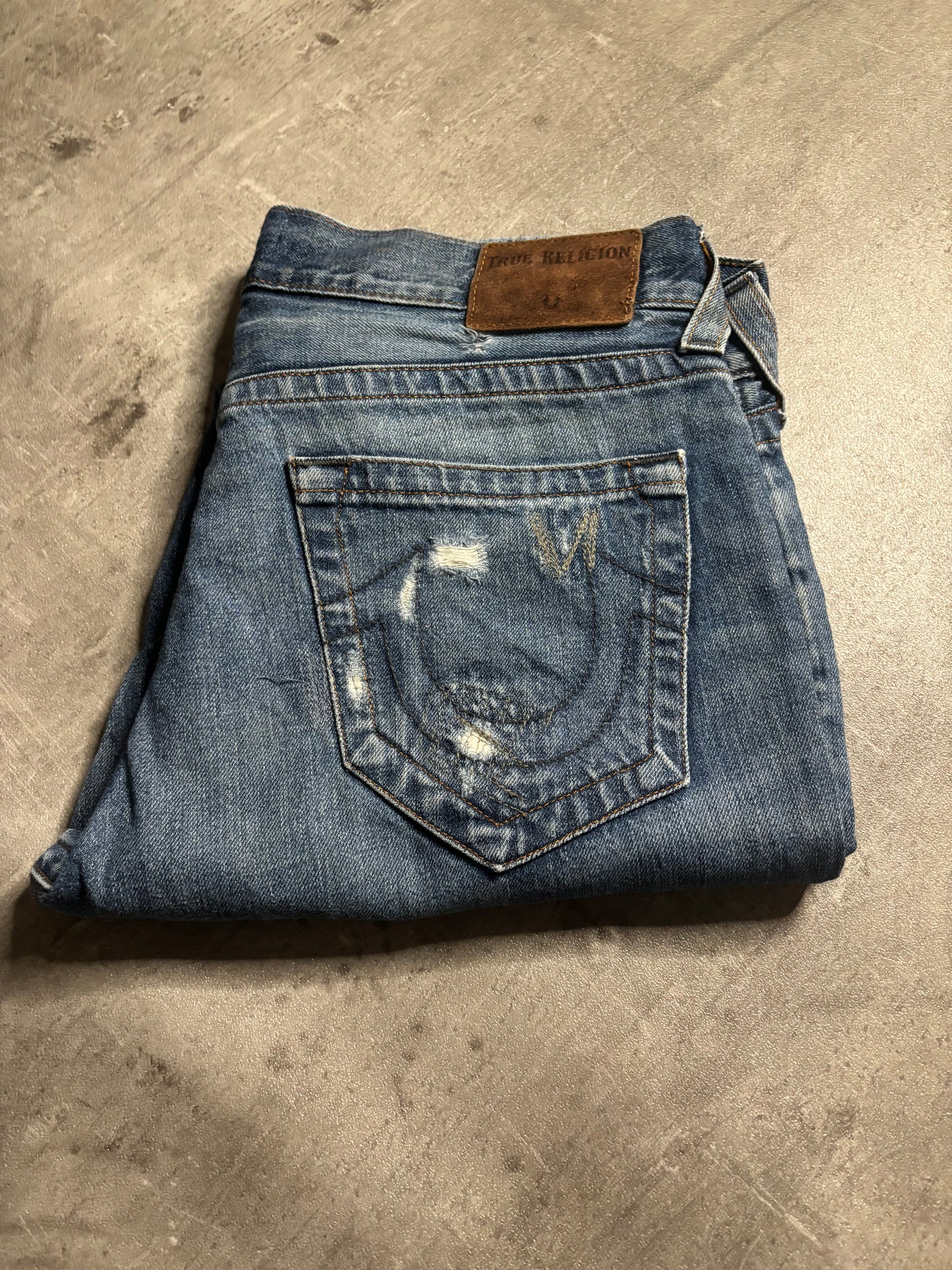 True religion straight jeans / W33