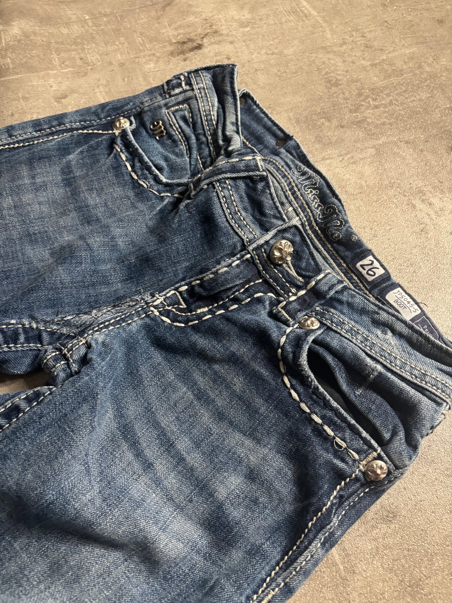 Miss Me bootcut / W26