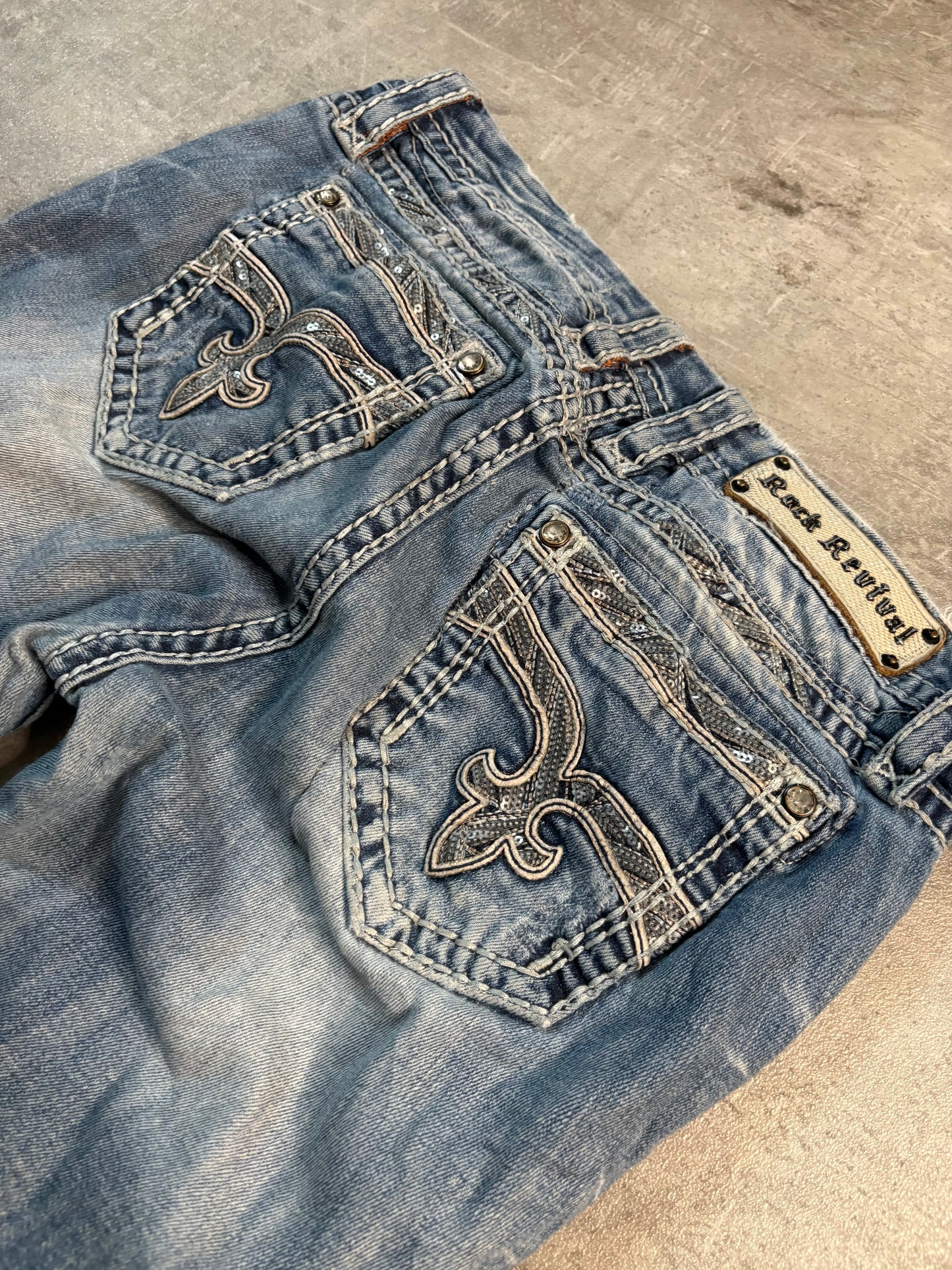 Rock revival straight jeans / W28