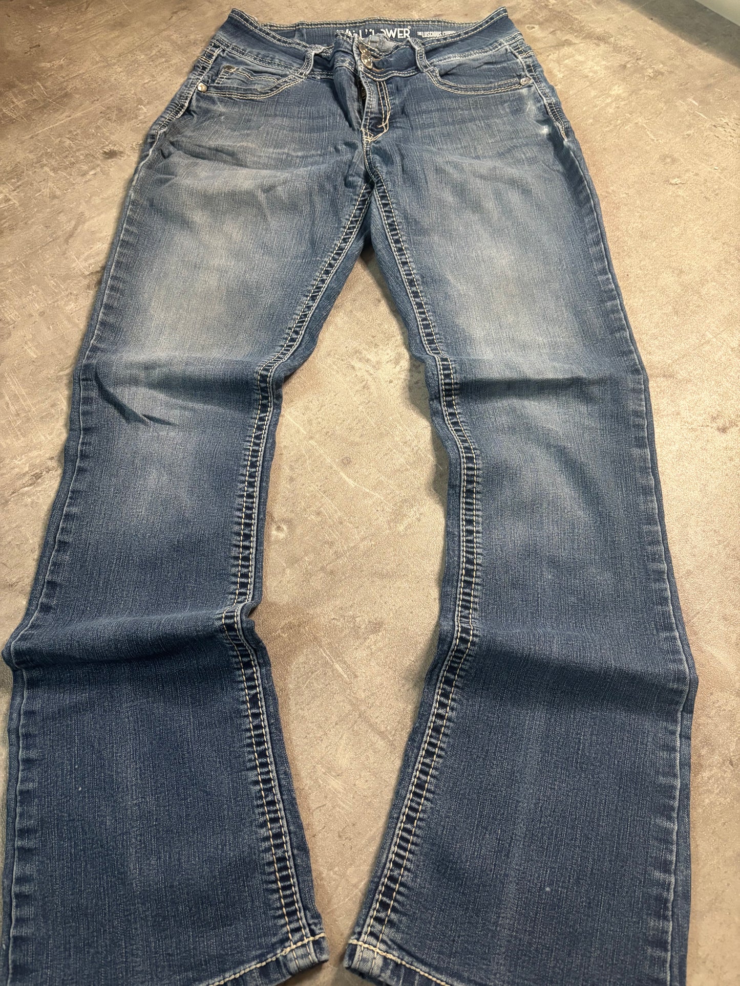 Wallflower bootcut jeans / XS