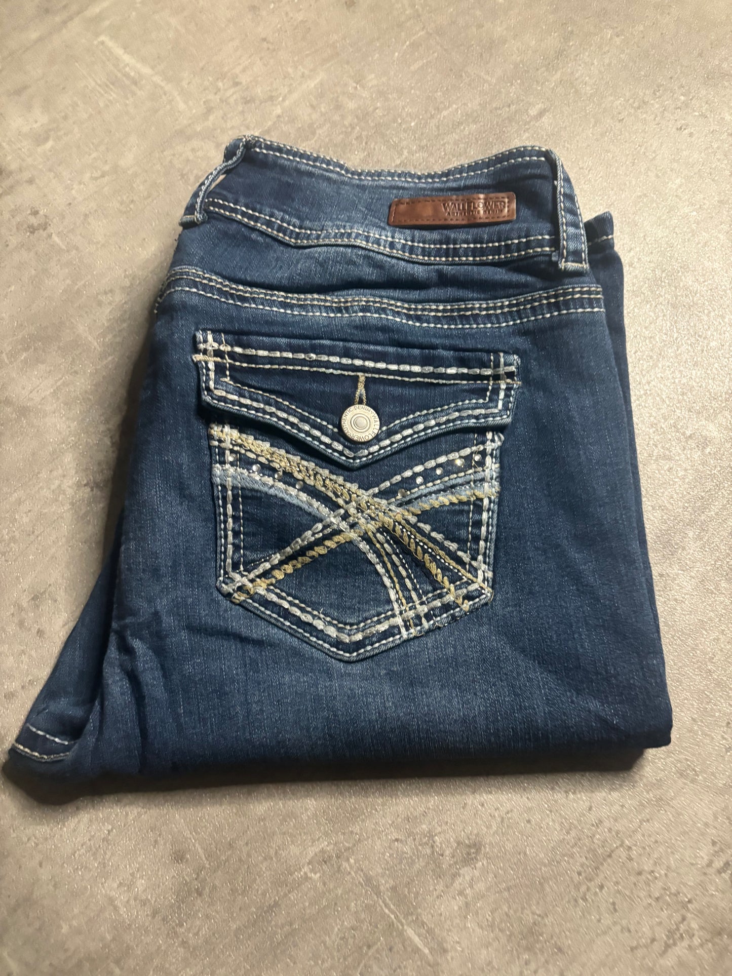 Wallflower bootcut jeans / XS