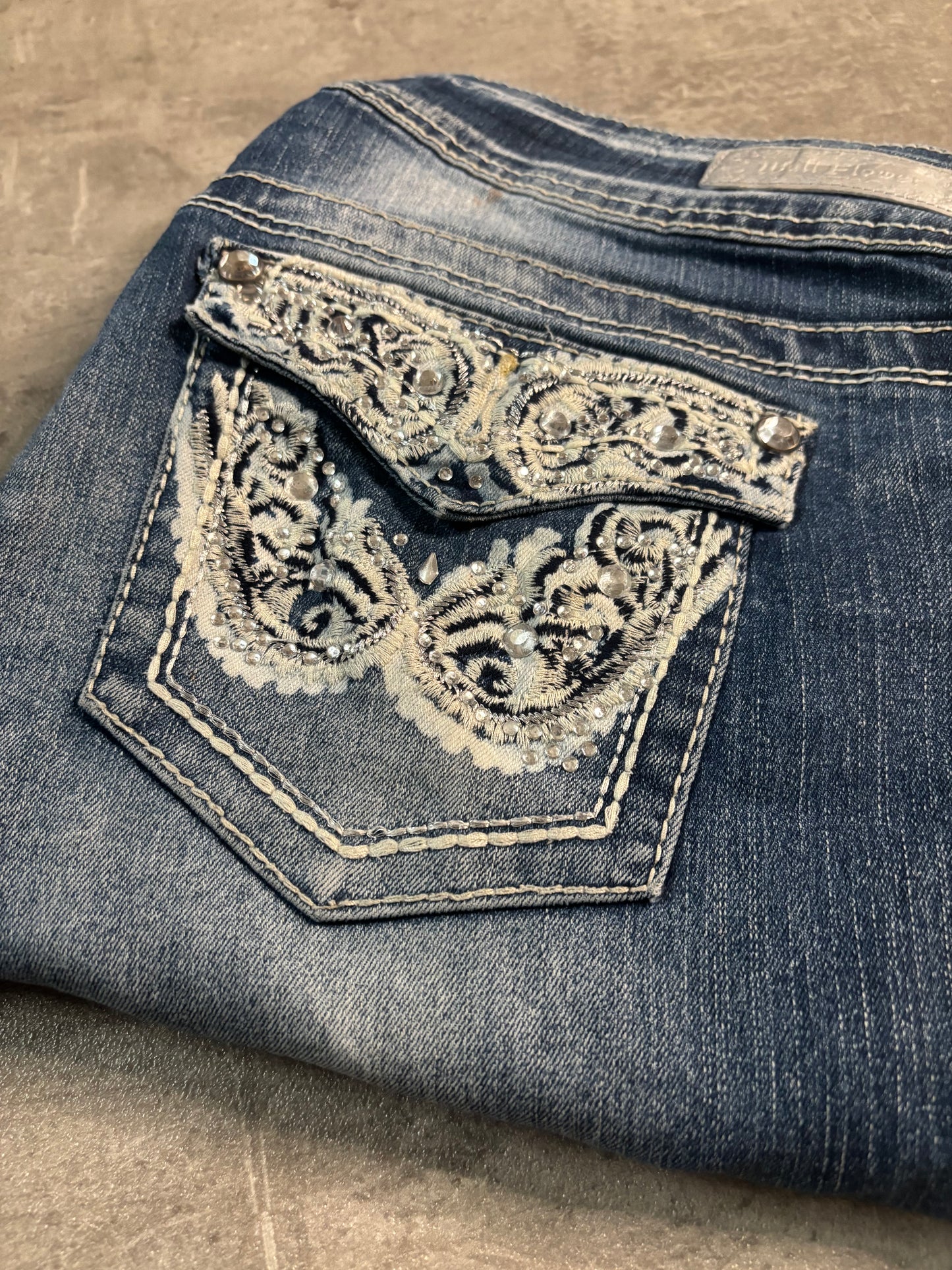 Wallflower bootcut jeans / L