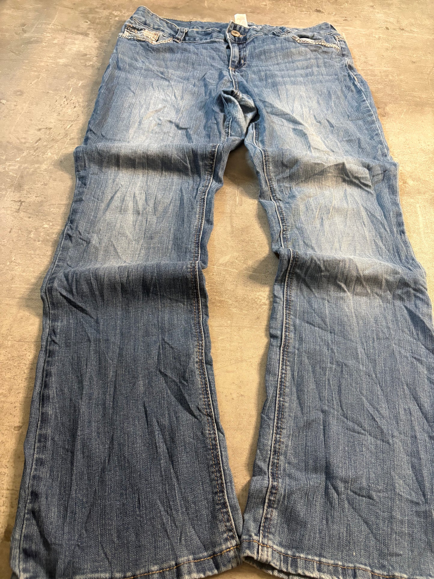 Maurices bootcut jeans / L