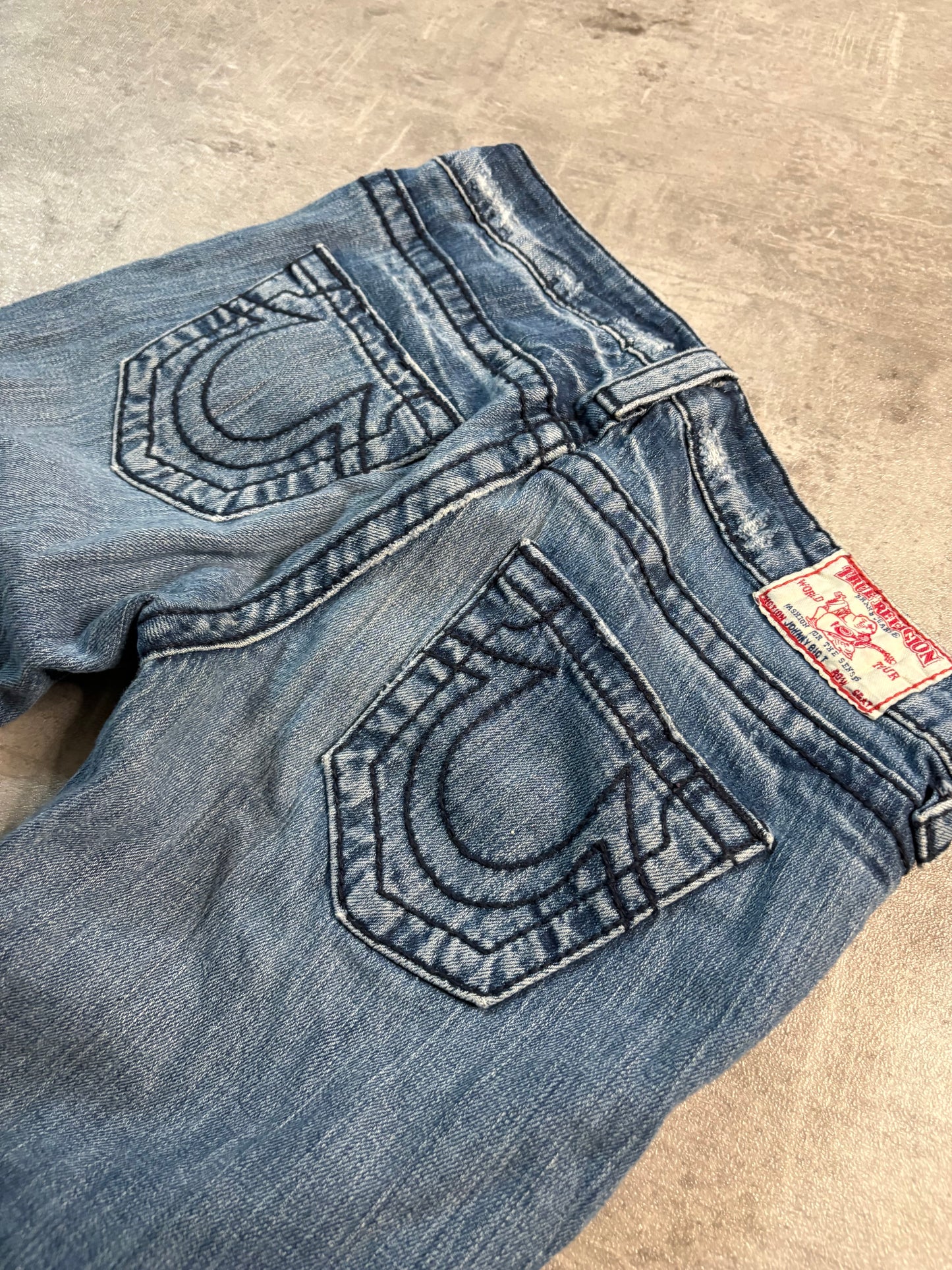 True religion straight jeans / W26