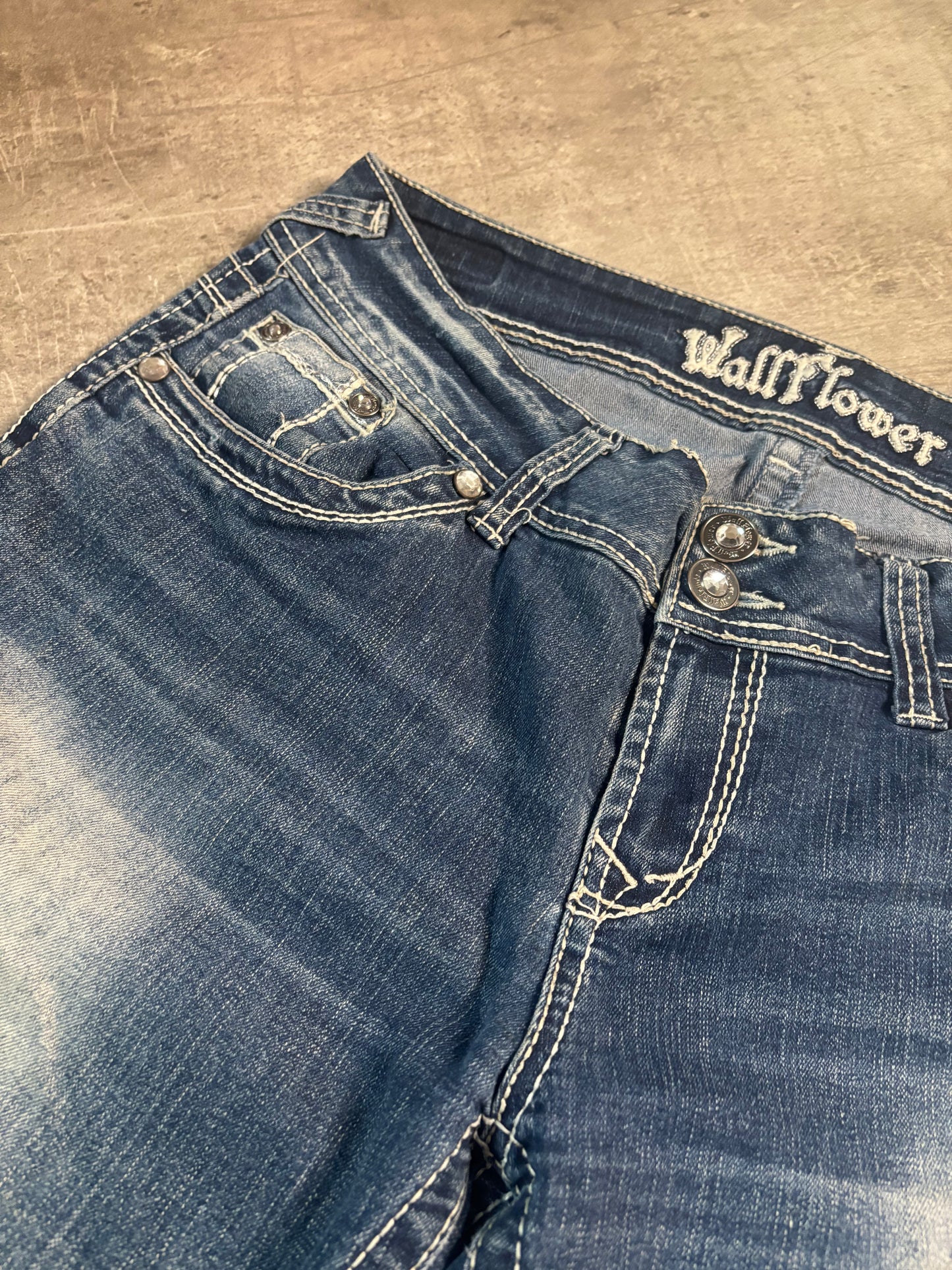 Wallflower bootcut jeans / L